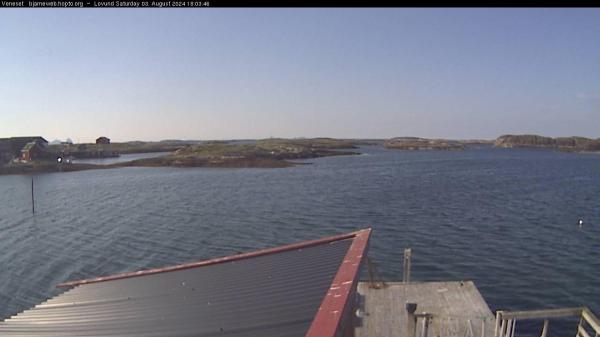 Image from Lovund